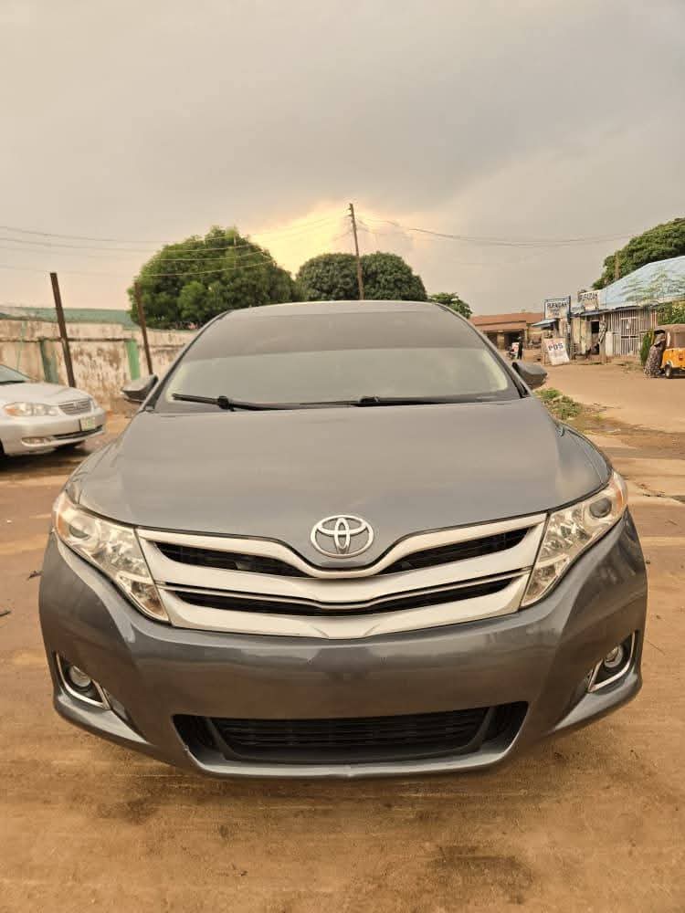 2013 Toyota Venza โ photo 1