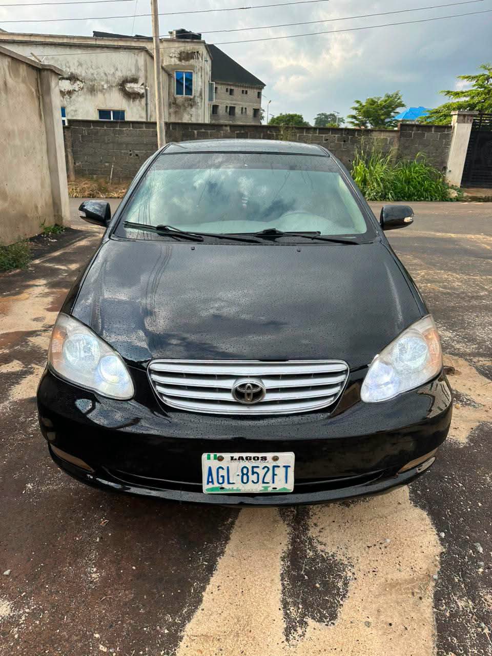 Toyota Corolla โ photo 1