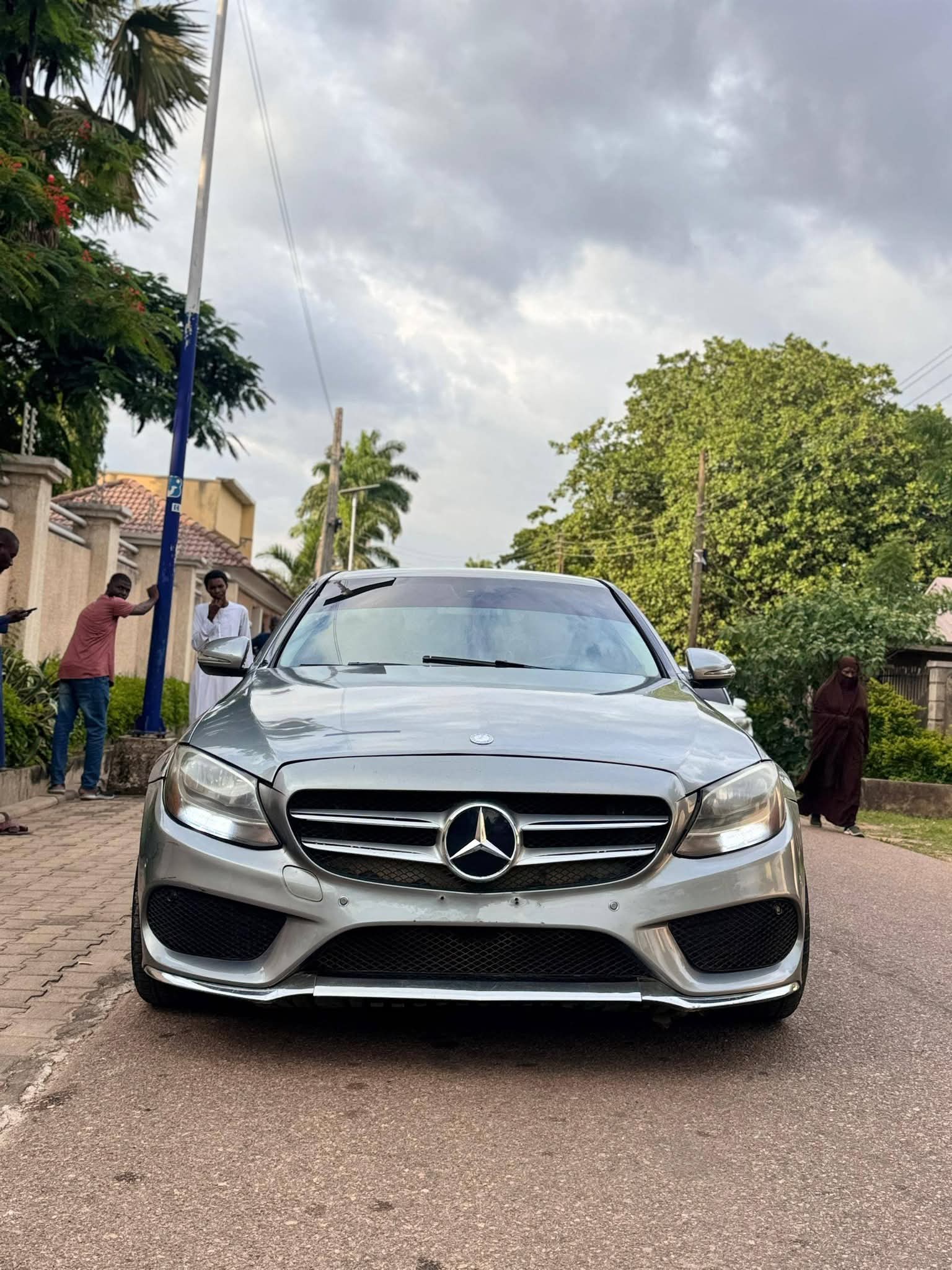 2016 Mercedes-Benz C300 โ photo 1