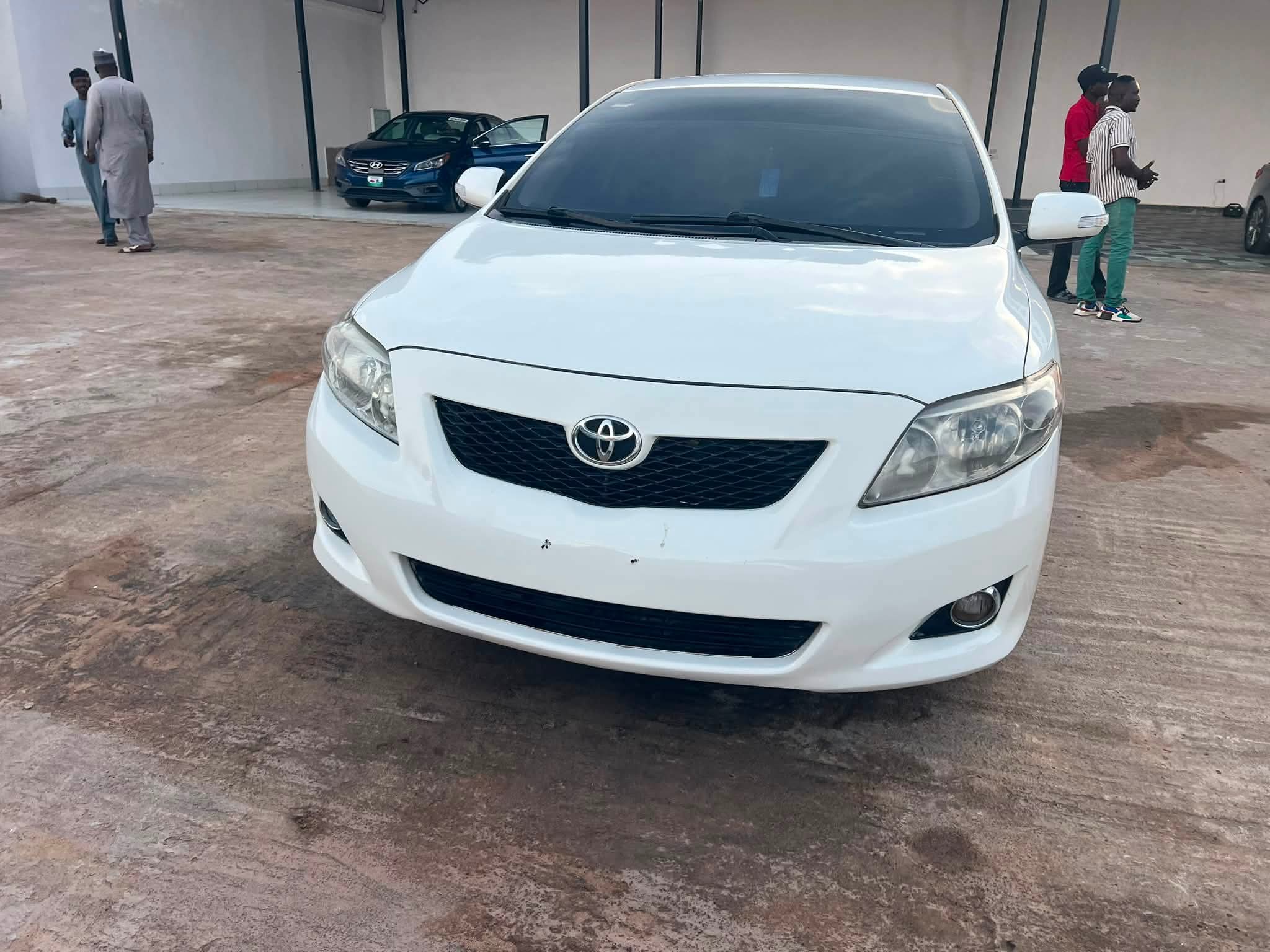 2010 Toyota Corolla โ photo 1