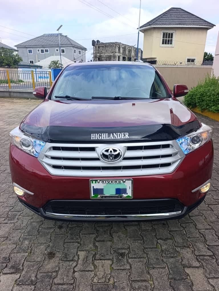 2013 Toyota Highlander โ photo 1
