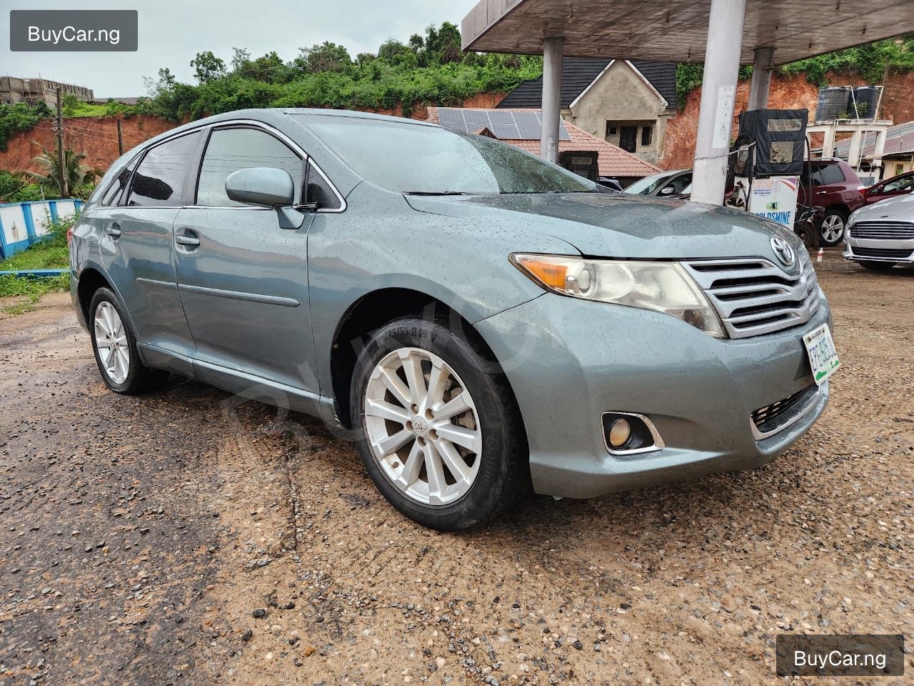 2022 Toyota Venza — photo 1